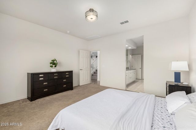 2430 E SAINT ANNE Avenue, Phoenix, AZ 85042