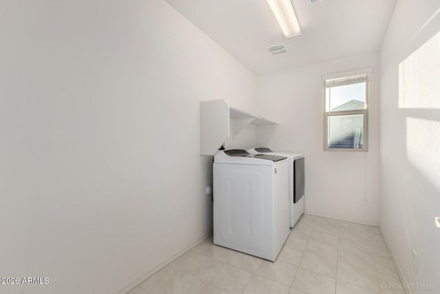 2430 E SAINT ANNE Avenue, Phoenix, AZ 85042