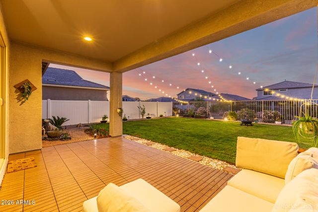 2430 E SAINT ANNE Avenue, Phoenix, AZ 85042