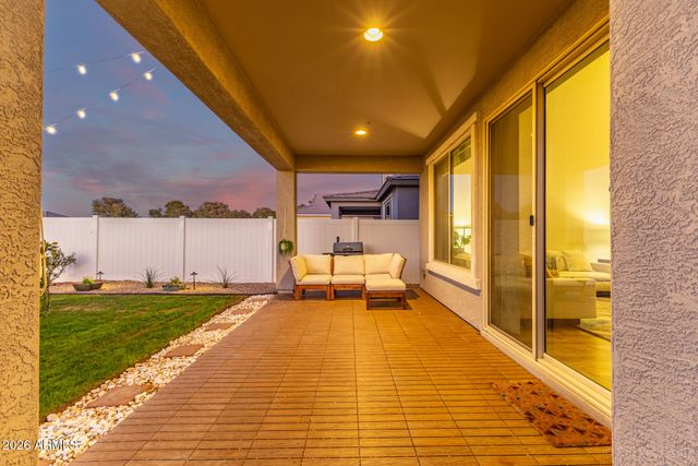 2430 E SAINT ANNE Avenue, Phoenix, AZ 85042