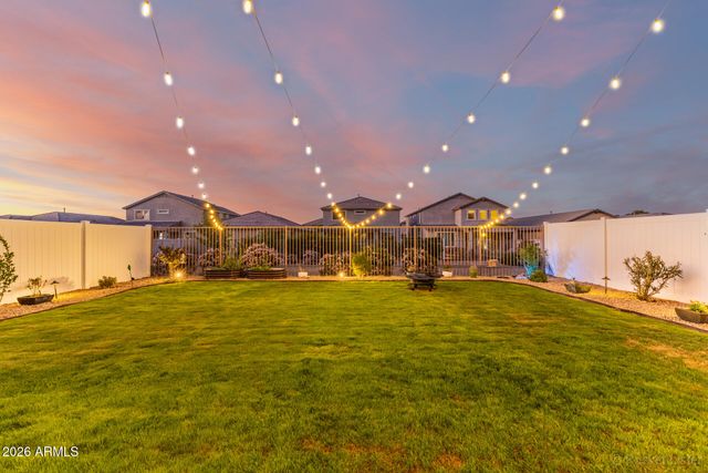 2430 E SAINT ANNE Avenue, Phoenix, AZ 85042