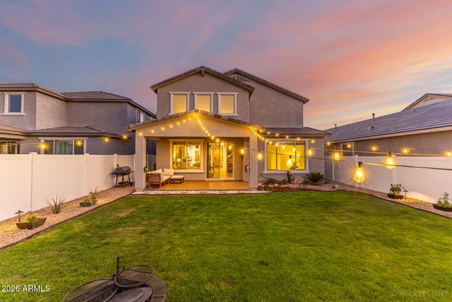 2430 E SAINT ANNE Avenue, Phoenix, AZ 85042