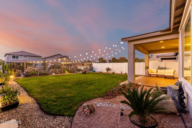 2430 E SAINT ANNE Avenue, Phoenix, AZ 85042