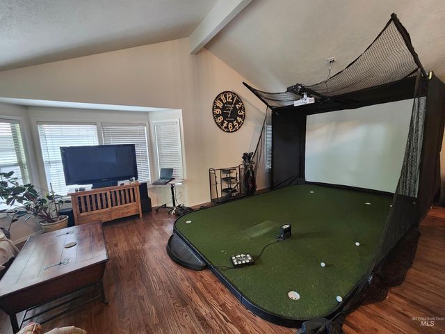 1523 E Seaside Ct, Boise, ID 83706