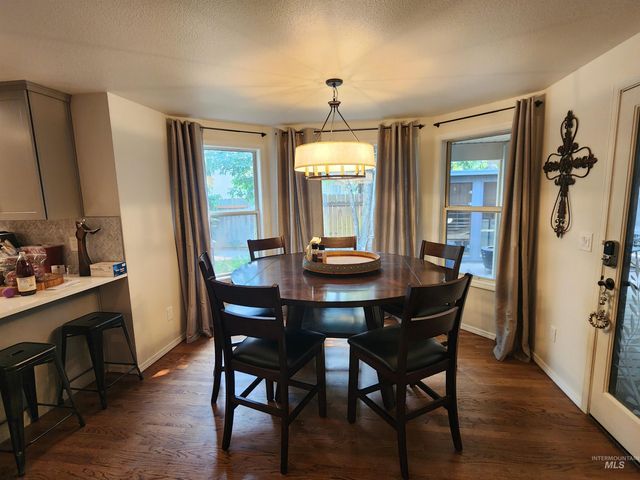 1523 E Seaside Ct, Boise, ID 83706