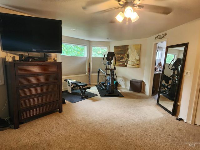 1523 E Seaside Ct, Boise, ID 83706