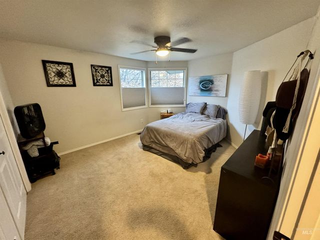 1523 E Seaside Ct, Boise, ID 83706