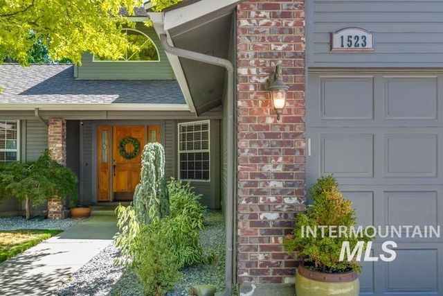 1523 E Seaside Ct, Boise, ID 83706