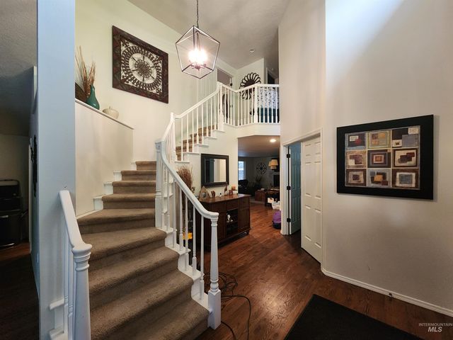 1523 E Seaside Ct, Boise, ID 83706