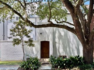 1942 Indiana Street, Houston, TX 77019