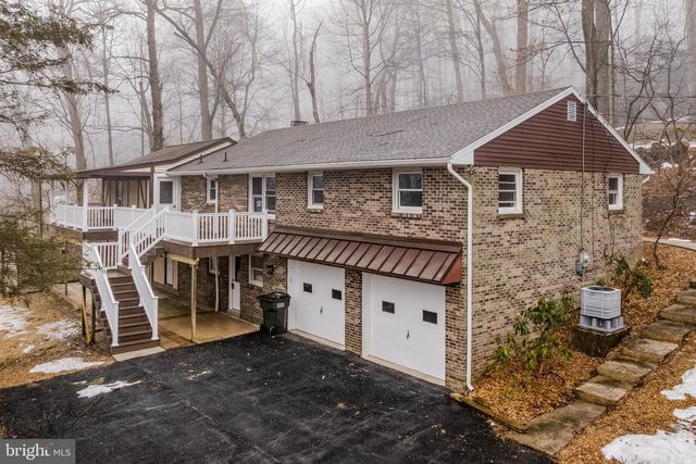 57 FOX CREEK RD, Wrightsville, PA 17368