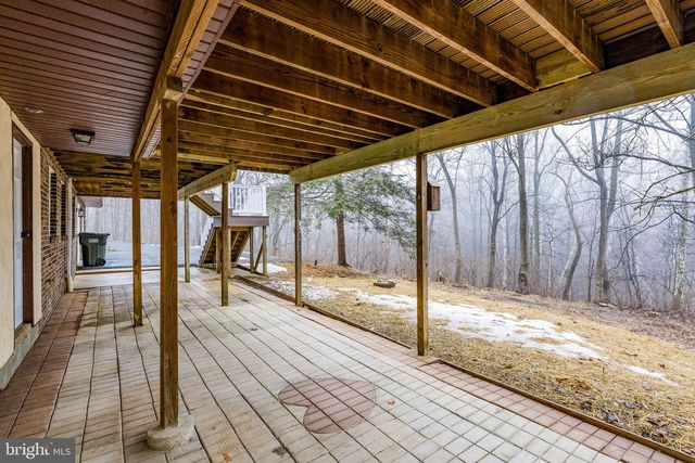 57 FOX CREEK RD, Wrightsville, PA 17368