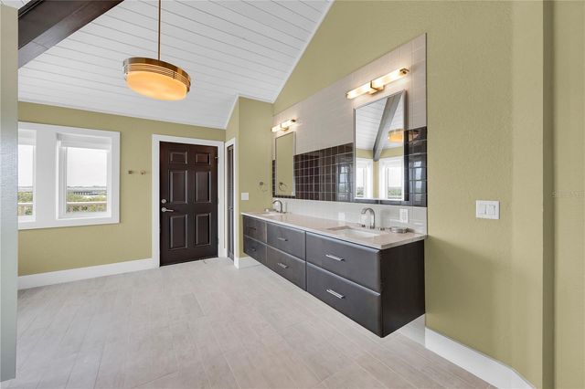 9353 OLD A1A, St Augustine, FL 32080