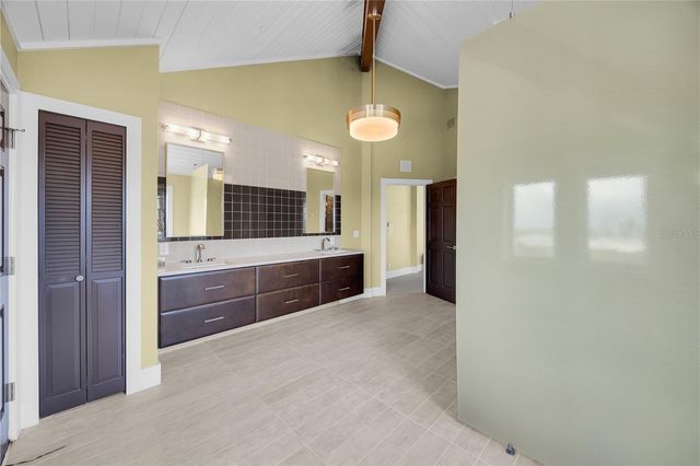 9353 OLD A1A, St Augustine, FL 32080