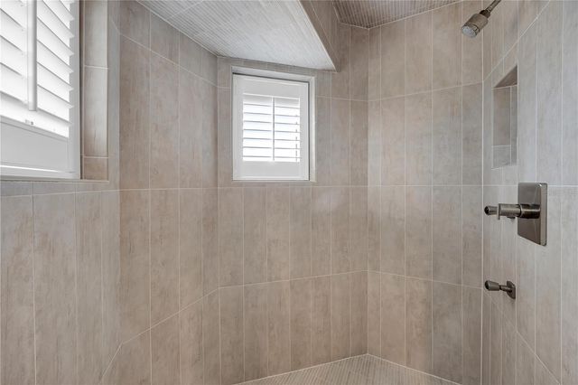 9353 OLD A1A, St Augustine, FL 32080