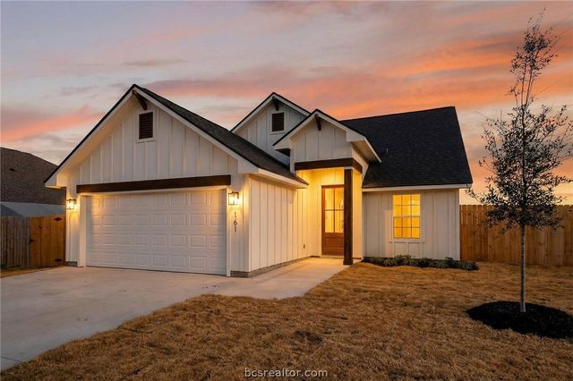 161 Turnrow Cove, Snook, TX 77879