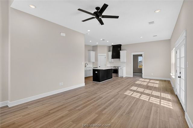 161 Turnrow Cove, Snook, TX 77879