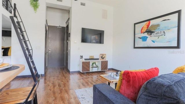 2004 N HOWARD AVENUE 101, Tampa, FL 33607