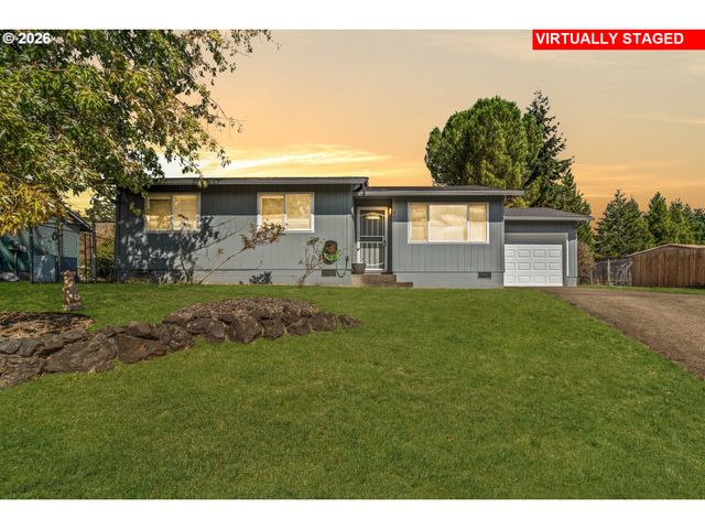 405 CORONA LOOP Rd, Roseburg, OR 97471
