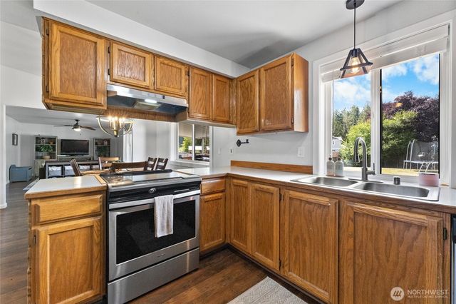 20916 77th Avenue Ct E, Spanaway, WA 98387
