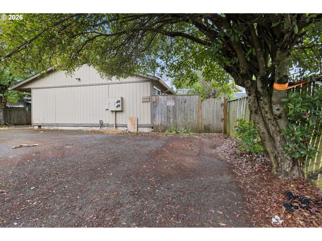 2523 Se 138TH Ave, Portland, OR 97236
