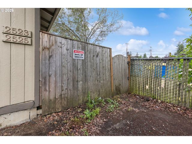 2523 Se 138TH Ave, Portland, OR 97236