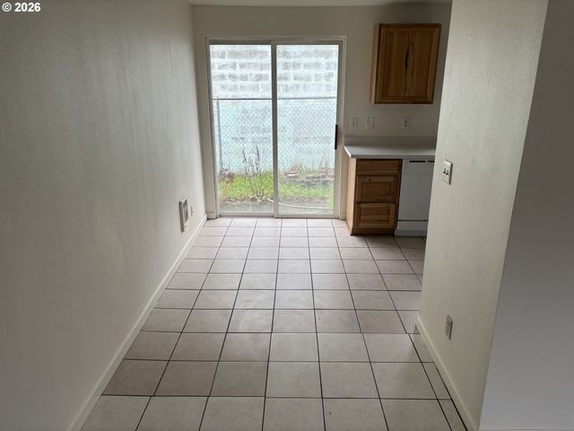 2523 Se 138TH Ave, Portland, OR 97236