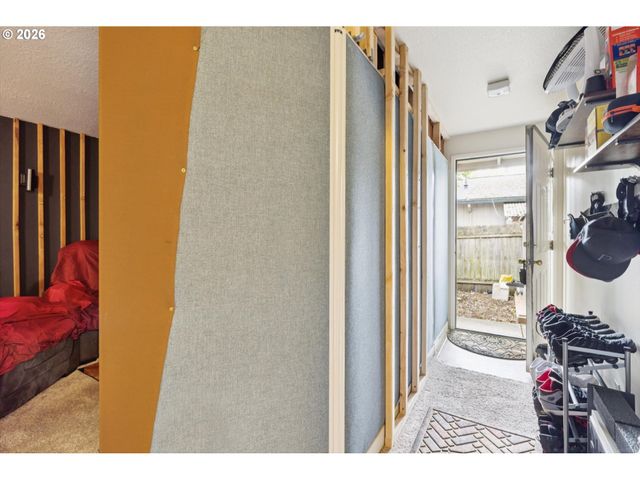 2523 Se 138TH Ave, Portland, OR 97236