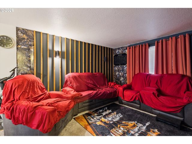 2523 Se 138TH Ave, Portland, OR 97236