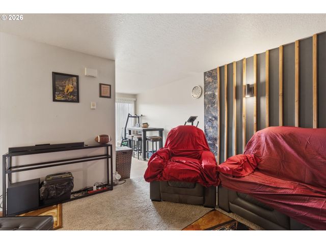 2523 Se 138TH Ave, Portland, OR 97236