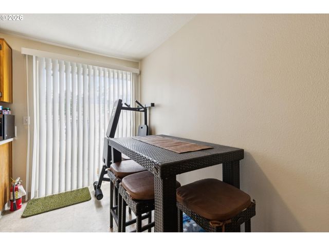 2523 Se 138TH Ave, Portland, OR 97236