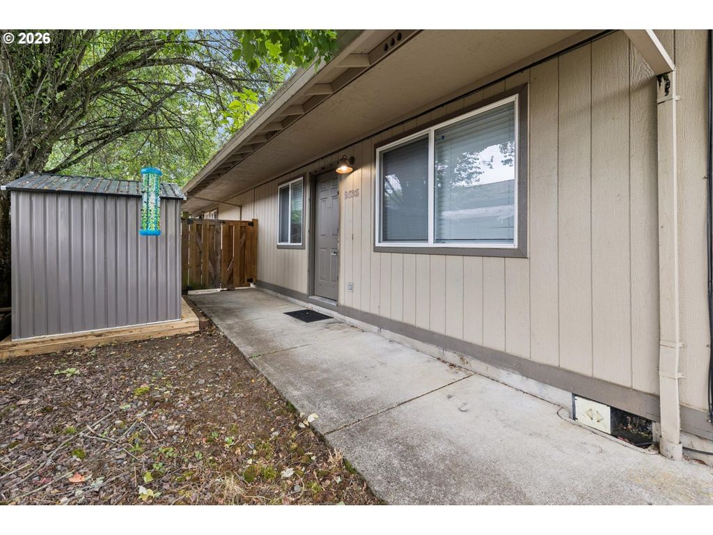2523 Se 138TH Ave, Portland, OR 97236