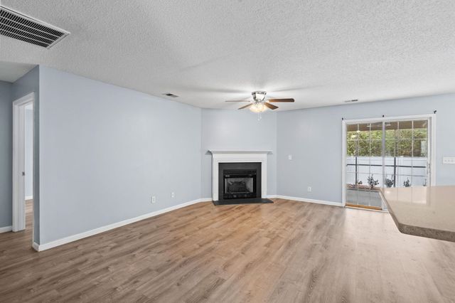 156 Weeping Willow Dr., Myrtle Beach, SC 29579