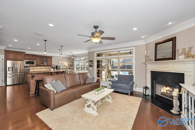 102 Cutwater Court, Harvest, AL 35749