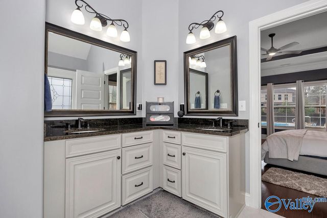 102 Cutwater Court, Harvest, AL 35749