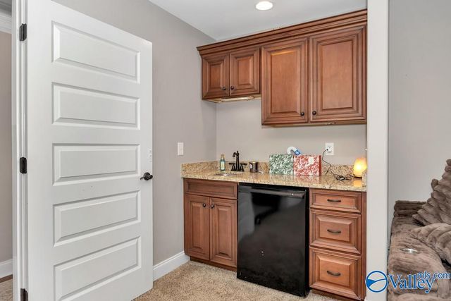 102 Cutwater Court, Harvest, AL 35749