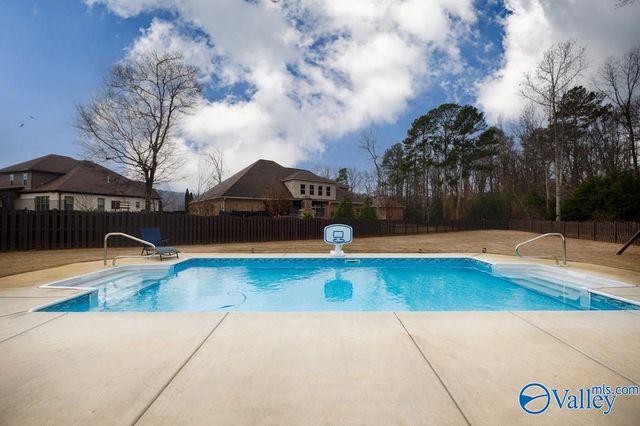 102 Cutwater Court, Harvest, AL 35749