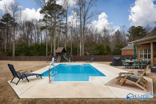102 Cutwater Court, Harvest, AL 35749