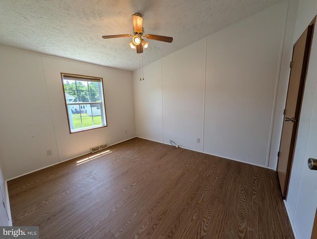 216 GARNER DR, Aberdeen, MD 21001