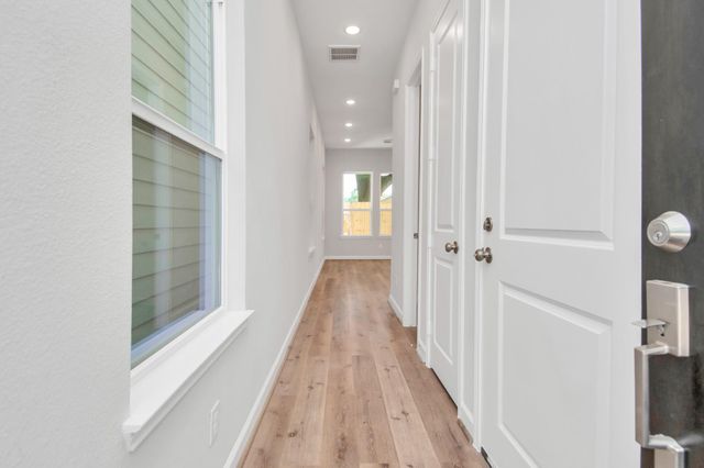 2355 Hoskins Drive, Houston, TX 77080