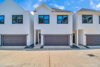 2355 Hoskins Drive, Houston, TX 77080