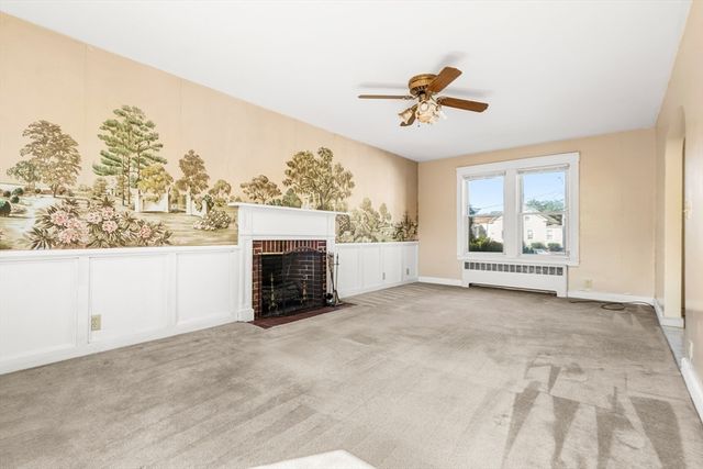 24 Walden St, Lynn, MA 01905