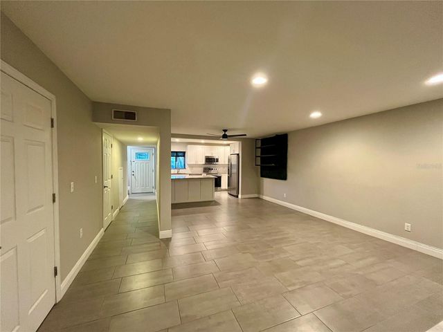 727 N HIMES AVENUE, Tampa, FL 33609