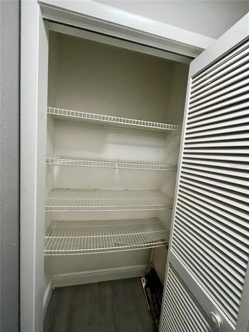 727 N HIMES AVENUE, Tampa, FL 33609