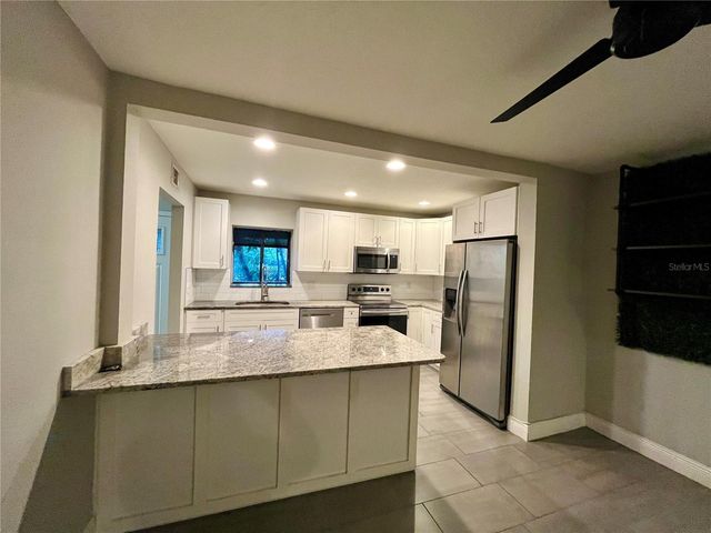 727 N HIMES AVENUE, Tampa, FL 33609