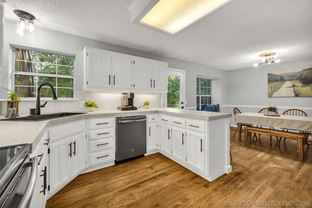3426 S 76th West Avenue, Tulsa, OK 74107