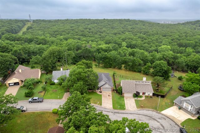 3426 S 76th West Avenue, Tulsa, OK 74107