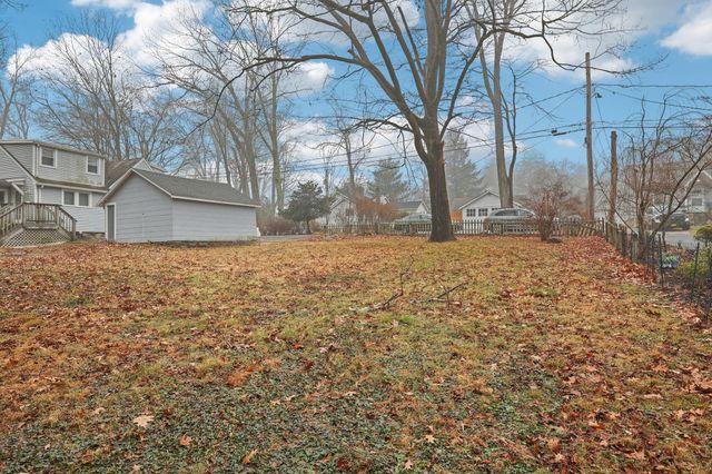 36 Rogers Lane, Yorktown Heights, NY 10598