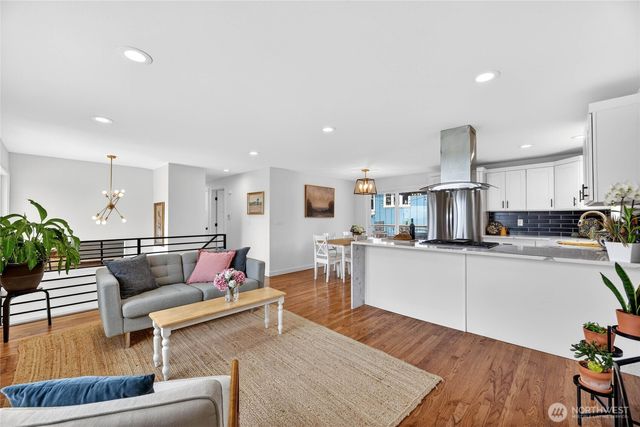 5403 34th Avenue SW, Seattle, WA 98126