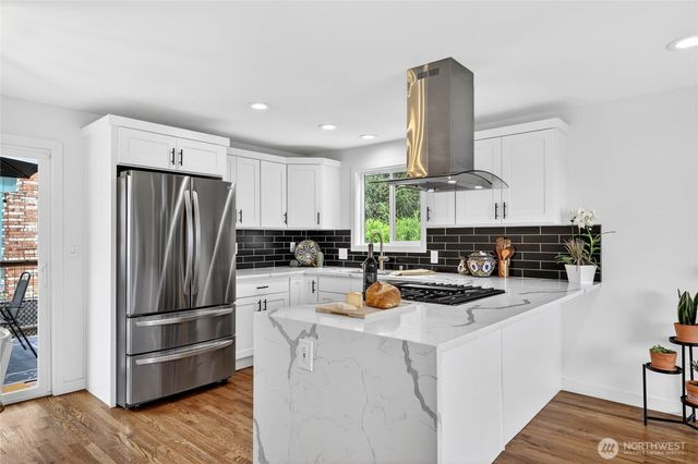 5403 34th Avenue SW, Seattle, WA 98126